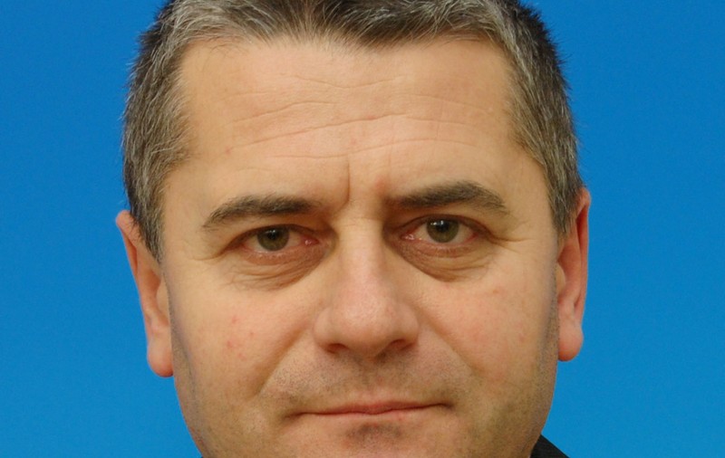 Mircia Giurgiu vrea desecretizarea contractelor pe bani publici