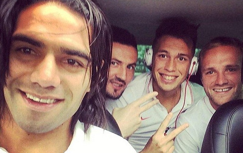 GALERIE FOTO / Radamel Falcao, starul de la AS Monaco, a sărbătorit prima victorie din campionat cu o plimbare cu taxiul