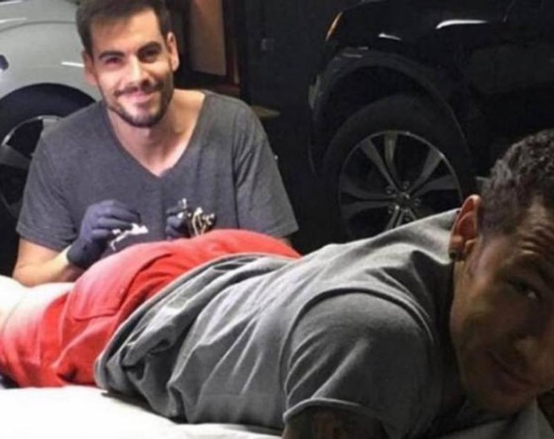 Neymar și-a făcut un tatuaj care-i aduce aminte de copilărie