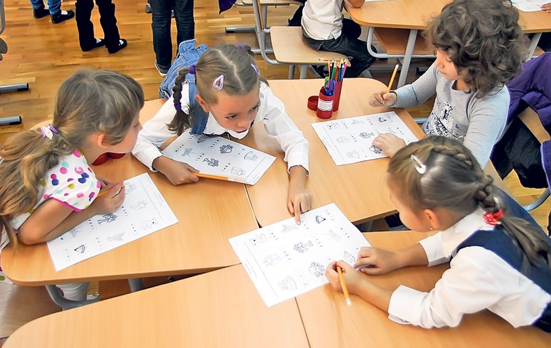 17.000 de locuri, «PE MINUS» pentru CLASA ZERO