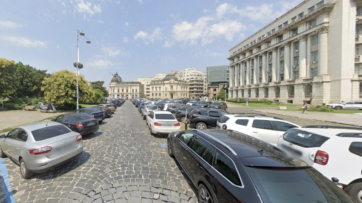 Ministerul de Interne a cerut transferul unei suprafețe de peste 2.000 mp din Piața Revoluției