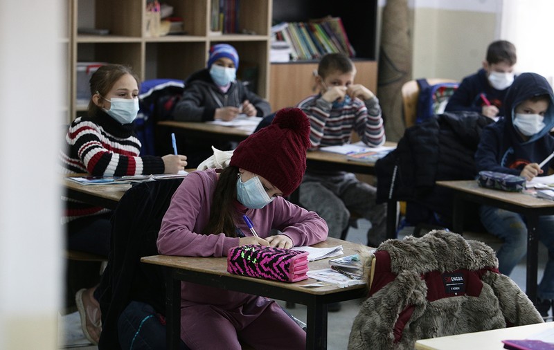 Mai multe organizații cer autorităților un an școlar mai lung. „România are cele mai puține zile de școală din Europa”