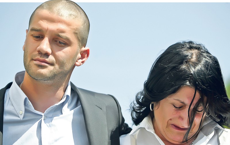 Chivu a plâns la dezvelirea bustului tatălui său, Mircea