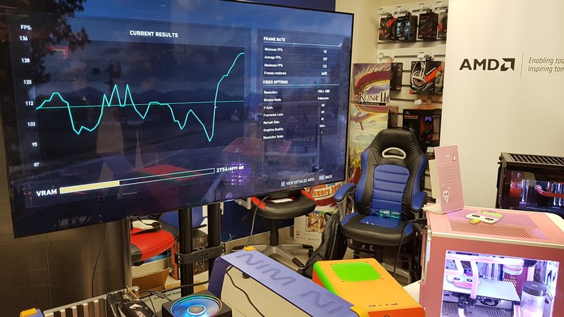 Emag lansează procesoarele Ryzen 2 în România. Calculatoare cu procesoare AMD Ryzen la showroom-ul Emag