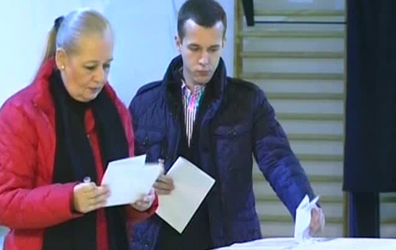 Alegeri parlamentare 2012. Dana şi Andrei Năstase au votat cu noaptea-n cap