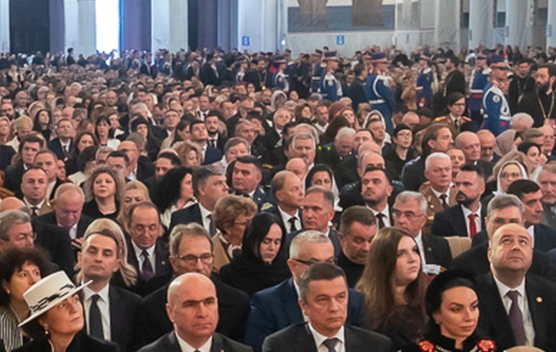 Scandalul din coaliție ia amploare. PSD l-a chemat pe Ilie Bolojan în Parlament la „Ora prim-ministrului”. Ce explicații trebuie să dea