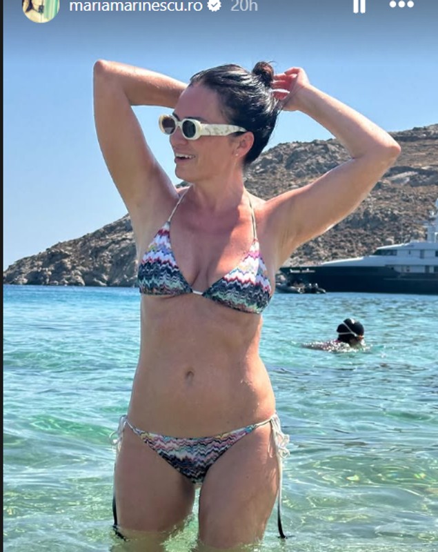 Imagini din vacanță cu familia Mariei Marinescu. Vedeta arată spectaculos în costum de baie
