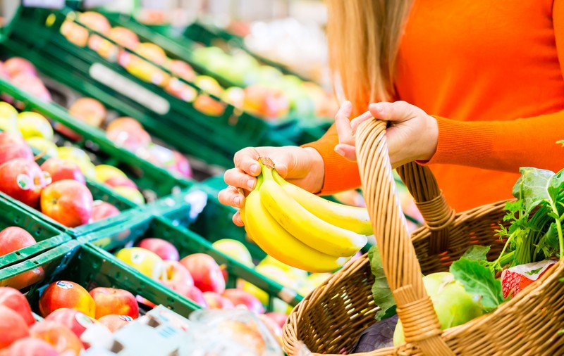 Prețurile produselor din supermarketuri, ajustate permanent de computer. Cum ne-ar putea afecta la buzunar un soft aflat în teste