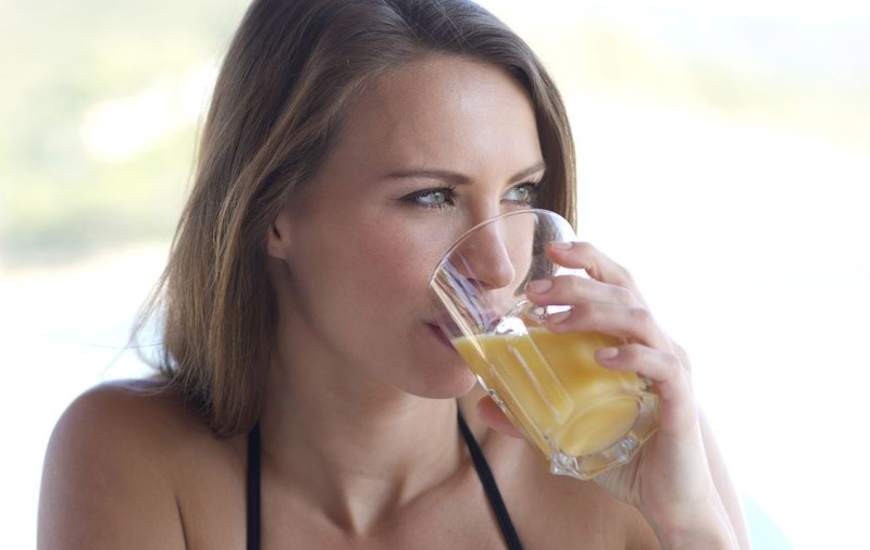 Atenție! Sucurile naturale pot dăuna sănătății. Vezi care sunt recomandările nutriționiștilor!