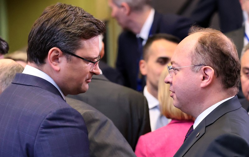 Bogdan Aurescu s-a întâlnit cu Dmytro Kuleba. Ministrul român susține înfiinţarea unui tribunal special pentru sancţionarea crimei de agresiune din Ucraina