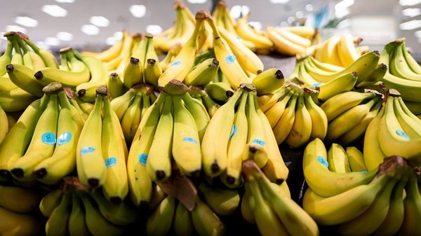 Ce se întâmplă dacă mănânci banane zilnic efectul asupra intestinelor și digestiei. Sursă foto: Getty Images.