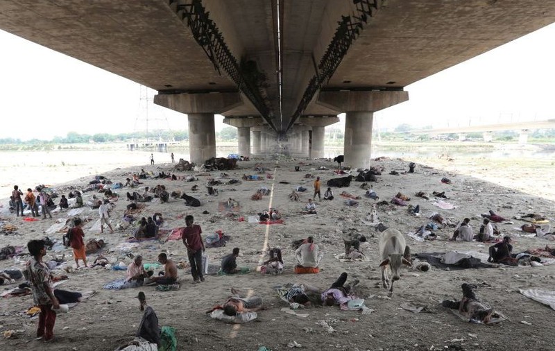 Termometrul arată 41 de grade dimineața, în luna mai, dar maxima atinge 50 de grade. „Noua normalitate”, anunțată de canicula brutală din India și Pakistan
