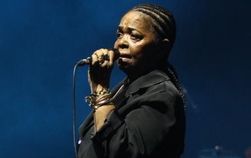 Cesaria Evora concertează în octombrie la Bucureşti şi Braşov