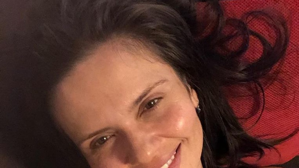 Cum s-a fotografiat Cristina Șișcanu. "Având în vedere că ai devenit și mamă, astfel de poze nu își au rostul"