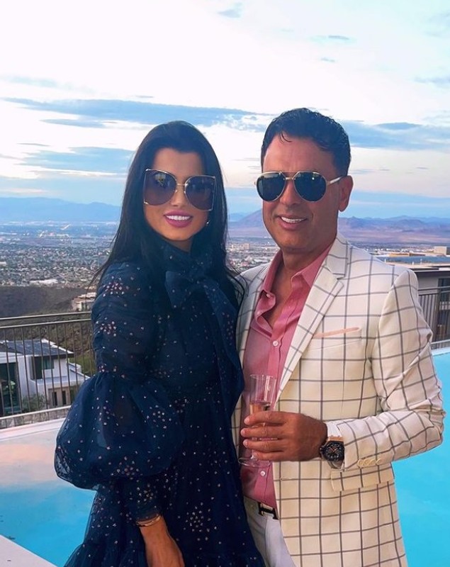 Cine sunt nașii Andei Adam și ai lui Joseph. Oana și Gerald, care sunt stabiliți în Las Vegas, au fost impresionați de eveniment