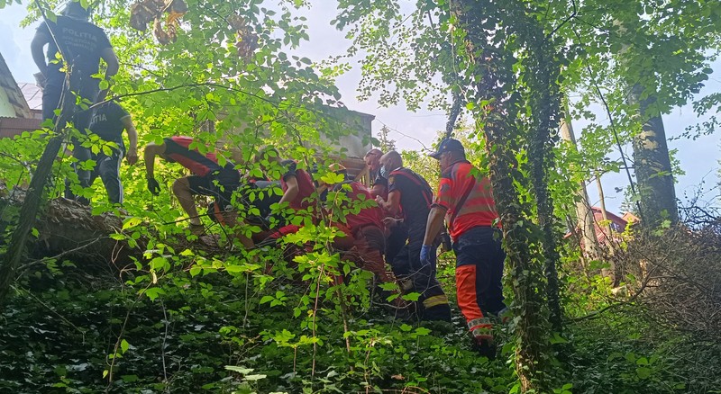 Intervenție dificilă a salvamontiștilor. Foto: Facebook /Salvamont Sinaiaz.