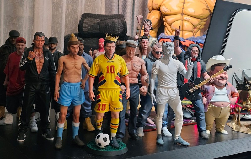 Băsescu, ca Popeye și Ceaușescu, ca personaj de joc din GTA. Suceveanul care îmbină tehnologia cu pasiunea pentru figurine: „Merităm să avem propriile noastre figurine 3D autohtone” 