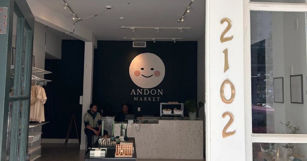 Fațada magazinului Andon Market, gestionat de AI