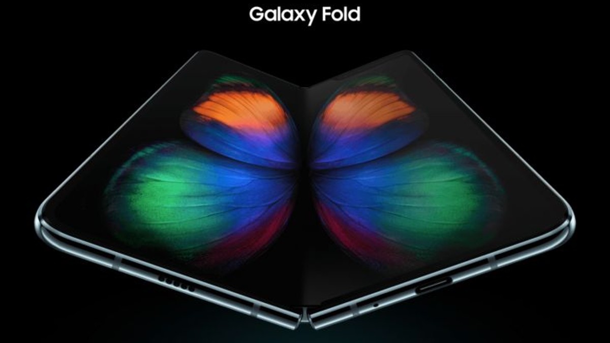 Samsung Galaxy Fold, smartphone-ul cu ecran pliabil, va fi pus în vânzare în toamnă. Care a fost motivul amânării