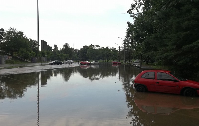 FOTO/VIDEO | Timișoara, paralizată de o furtună de câteva minute