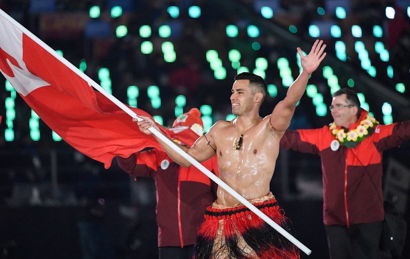 Un schior nebun la ceremonia de deschidere a Jocurilor Olimpice de iarnă 2018. Gol la minus 10 grade Celsius | FOTO