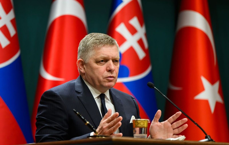 Premierul slovac Robert Fico acuză Ucraina că vrea să-l înlăture de la putere. „Mulți dintre manifestanți sunt ucraineni”