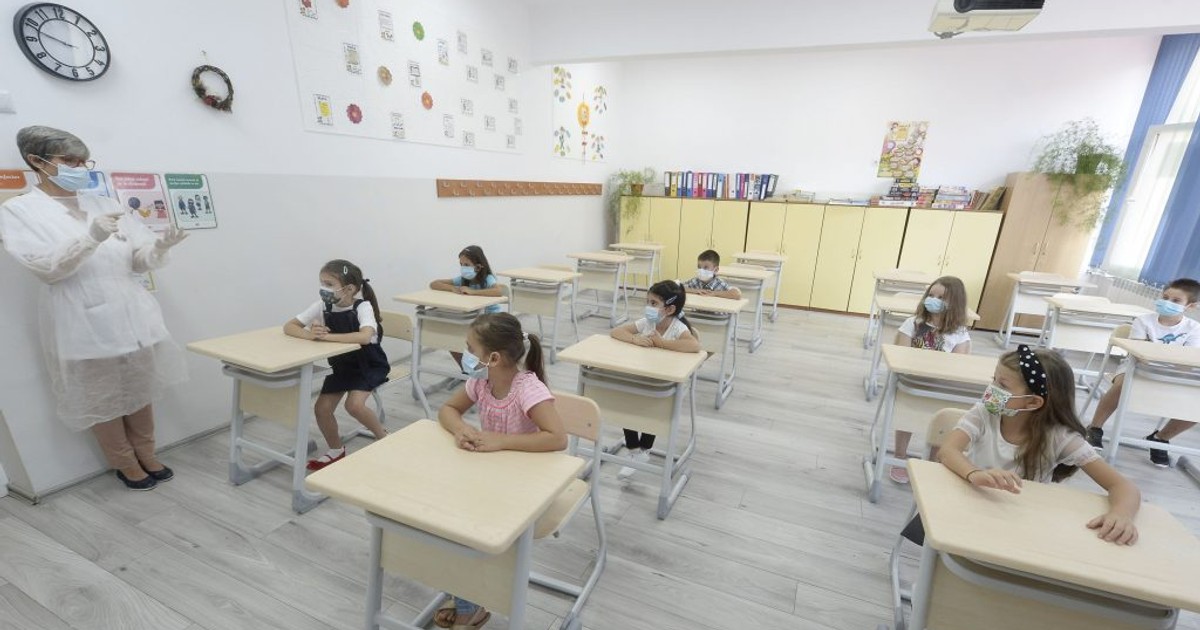 VIDEO Dezbatere Școala 9: De ce vrea USR-PLUS desființarea inspectoratelor școlare și ce spune un expert în educație