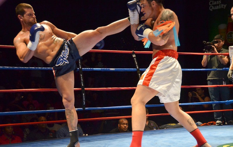 BĂTĂI ÎN RING / TOP 10 cele mai brutale KO-uri din muay-thay / VIDEO 