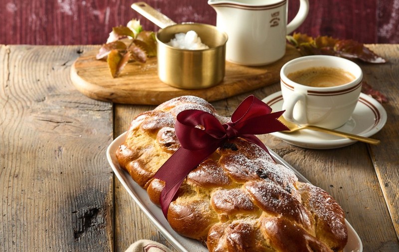Trucurile unui brutar: cum să faci pâinea împletită cu unt perfectă, pentru Paște sau un brunch delicios