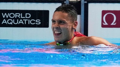 David Popovici a câștigat medalia de aur în finala probei masculine de 200 m liber la Campionatele Mondiale de Natație din Singapore 2025