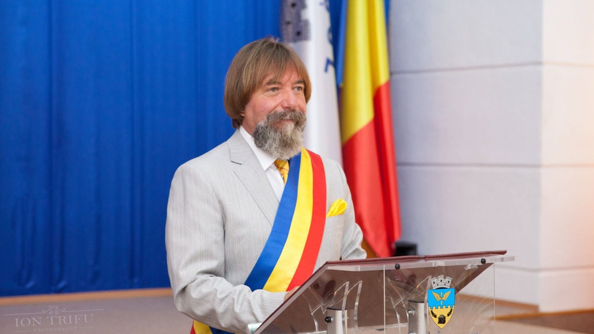 Primarul din Otopeni, Silviu Constantin Gheorghe, reținut de DNA. Foto: trifuion.ro / facebook.com/iontrifuphotography