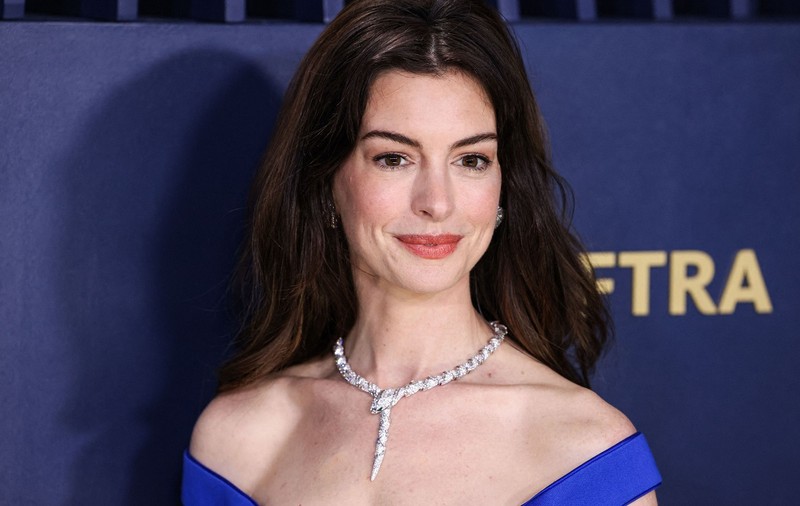 Actrița Anne Hathaway, gravidă pentru a treia oară. Primele imagini cu sarcina avansată. Cum a făcut vedeta anunțul