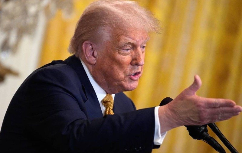Donald Trump cere câte 250 de dolari de la milioane de vizitatori care intră în Statele Unite cu o viză „nonimigrant”