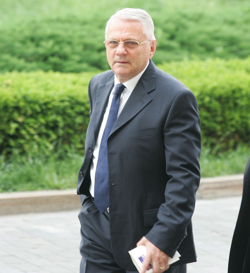 MIRCEA RADULESCU si DUMITRU DUMITRIU sosesc la dineul FRF