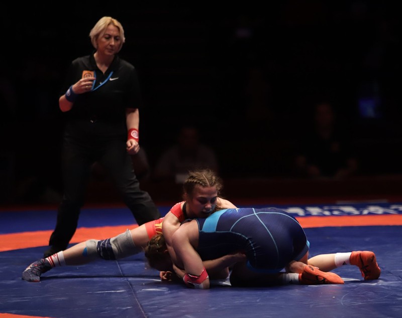 5 medalii pentru tricolori, dintre care un titlu continental, la Campionatul European de Lupte de la București. Fetele, la putere!