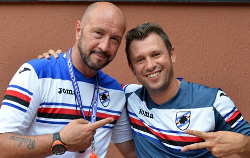 Zenga are pe mână un fotbalist mai gras decât un porc