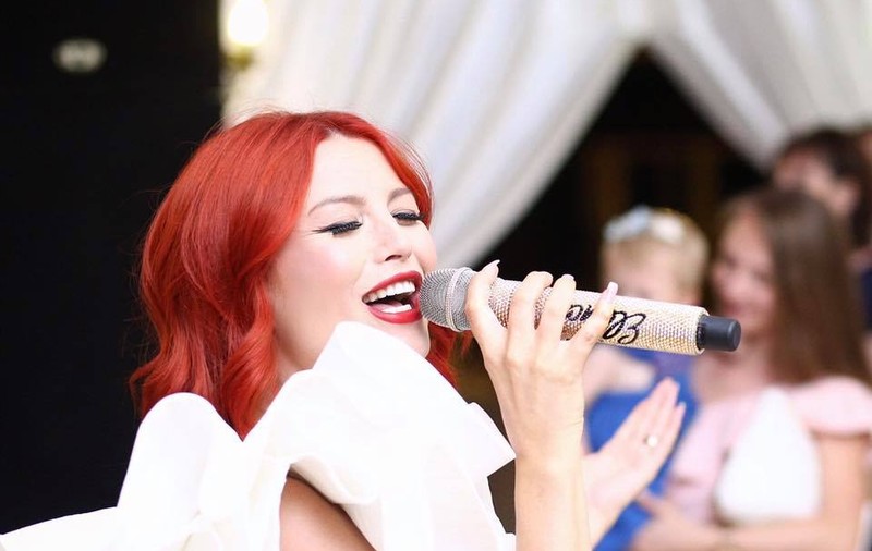 Emoții mari pentru Elena Gheorghe. "Îmi sare inima din piept"