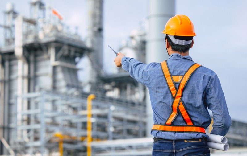 Guvernul Ciolacu aplică rapid măsurile promise de reindustrializare a economiei: ajutor de stat de un sfert de miliard de euro pentru marile uzine siderurgice
