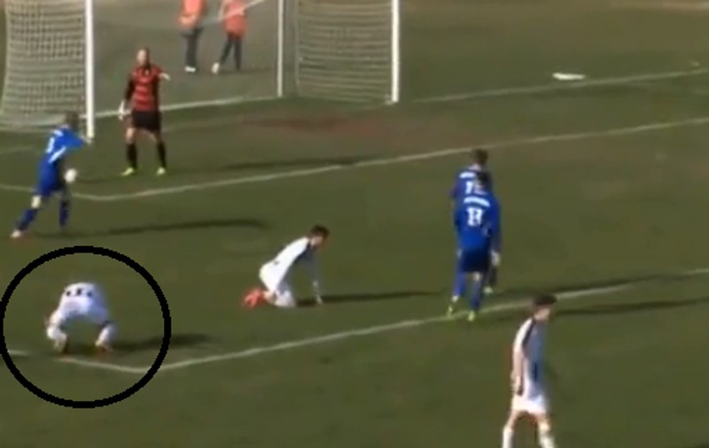 Fotbalistul croat Bruno Boban a murit în timpul meciului. Imagini nerecomandate persoanelor sensibile / VIDEO