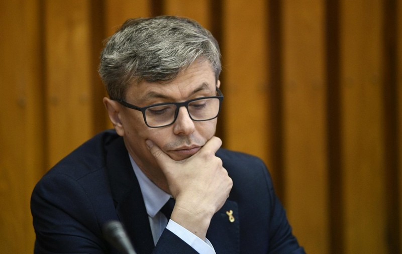 PSD, nou atac la ministrul PNL al energiei: „Românii nu pot duce la nesfârșit povara incompetenței lui Virgil Popescu”. Replica liberalilor