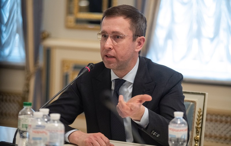 Serhii Korețki devine al treilea prim-ministru al Ucrainei de la declanșarea războiului la scară largă. Cele trei priorități anunțate în fața deputaților