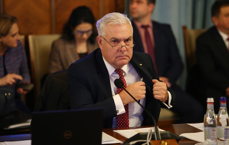 MApN semnalează o știre falsă din presa rusă în care se afirmă că ministrul român apărării a cerut Ucrainei să mute operațiunile militare de la graniță
