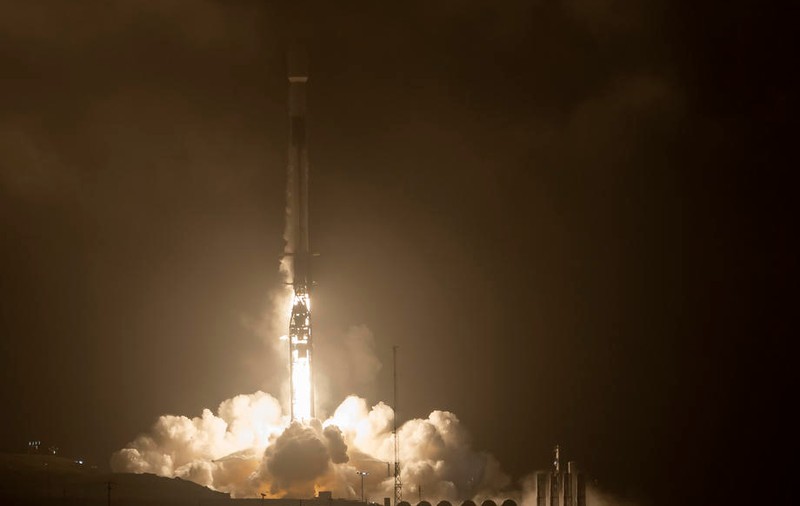 SpaceX trimite la Stația Spațială Internațională un echipaj de astronauți, pentru o perioadă de șase luni