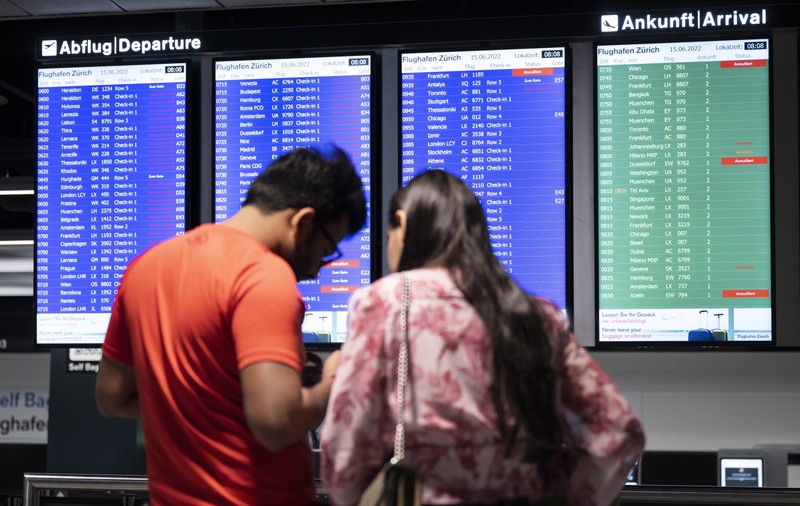 O familie de israelieni a fost încuiată într-un terminal de pe aeroportul din Zurich. Au sunat la poliție ca să fie „eliberați”