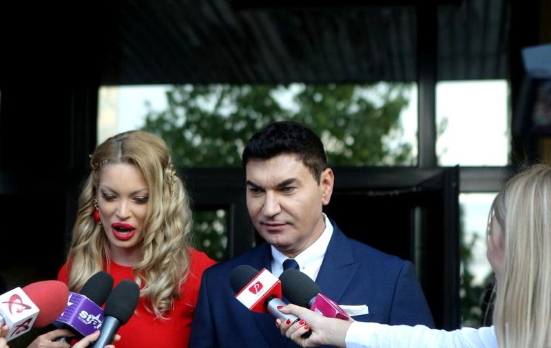 Valentina Pelinel și Cristi Borcea, romantici pe plajă. Cum au fost surprinși cei doi în vacanță