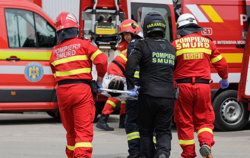 Accident foarte grav pe DN2A, la ieșirea din Stupina, a fost trimis elicopterul SMURD