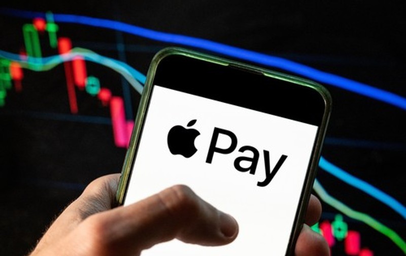 Apple introduce funcția Tap to Pay, care va permite plata prin atingerea telefoanelor între ele. Cum funcționează