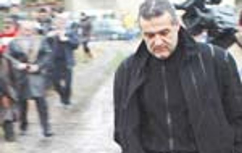 'V-am adus 500.000 €, dar vad ca nu-i meritati!'