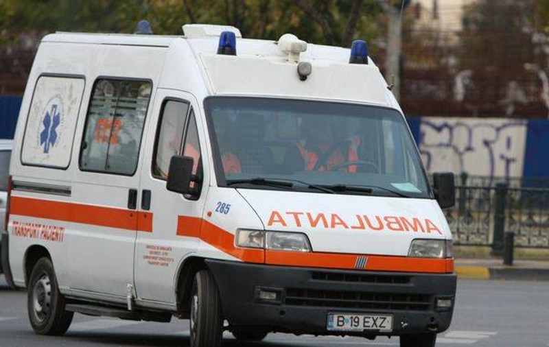 Un tată şi-a călcat popriul copil cu maşina! Află cum s-a întâmplat TRAGEDIA