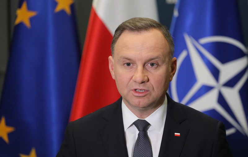 Un farsor rus l-a sunat pe președintele polonez și s-a dat drept Emmanuel Macron. Ce a spus Duda despre incidentul cu rachete